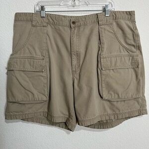 High Sierra  Cargo Beige Tan Utility Chinos Shorts  Cotton 6 Pockets  44
